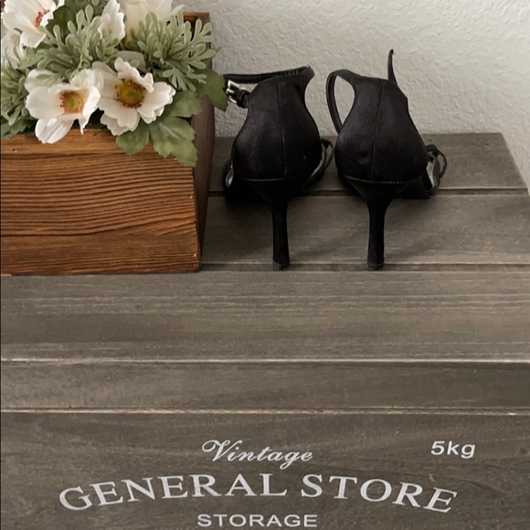 Jacqueline Ferrar Formal Black Heels (7.5M) - Picture 6 of 11